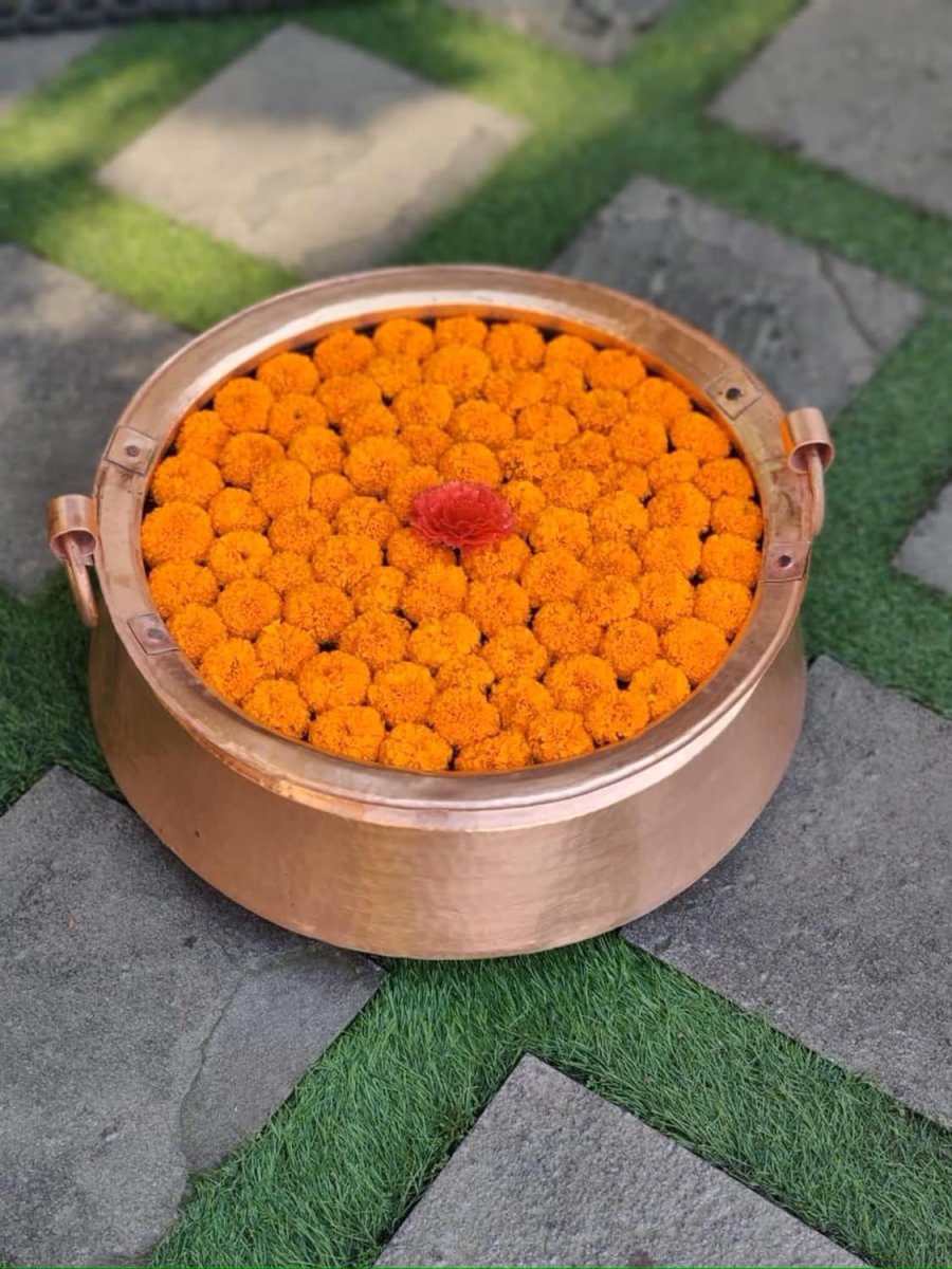 QT Handcarved, Pure Copper Nepali Khadkulo – 7 in Traditional Water Purifying Copper Bowl Foot Spa Bowl Small Khadkulo for Display Water & Flower for Pooja Pray Arti | Handmade in Nepal - Shiny Nails